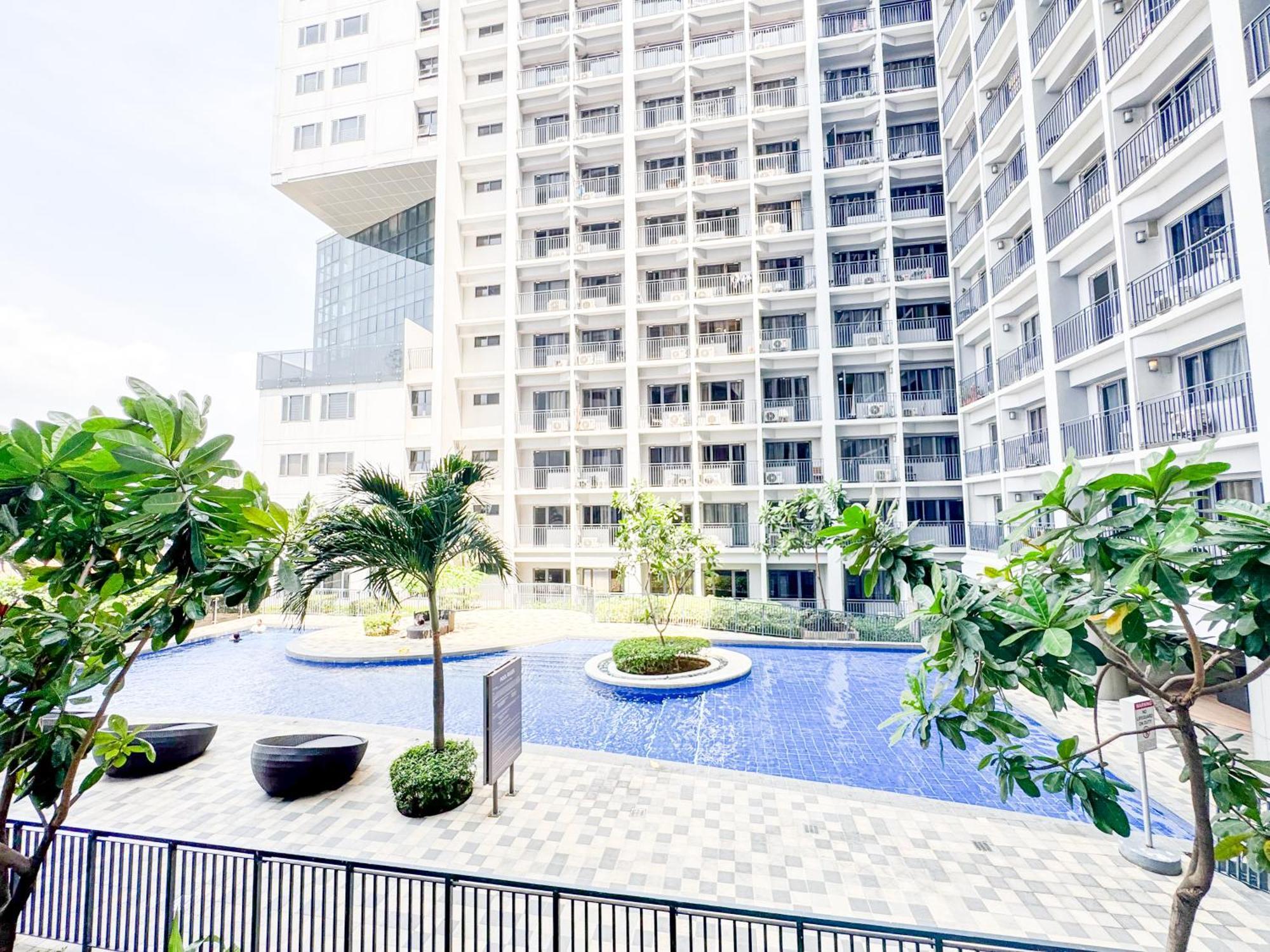 Daze * Manila